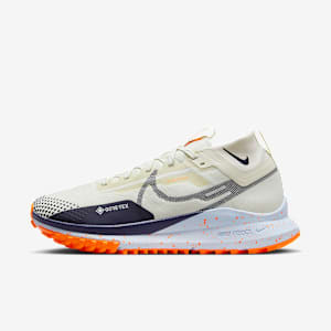 Nike Pegasus Trail 4 GORE-TEX Su Geçirmez Arazi Tipi Erkek Koşu Ayakkabısı