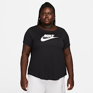 Nike Sportswear Essentials Women's Logo T-Shirt (Plus Size)