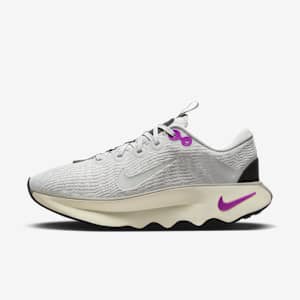 Nike Motiva Women's Walking Shoes