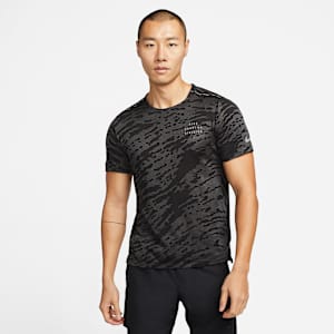 Nike Dri-FIT Run Division Rise 365 Men's Short-Sleeve Running Top