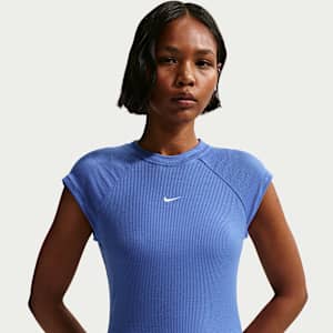 Playera de manga corta de tela de canalé ajustada para mujer Nike Sportswear Chill Knit