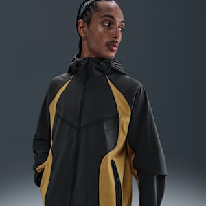 Nike Tech Men's Dri-FIT Woven Color-Block Windrunner Loose Jacket