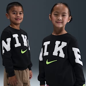 Sudadera de cuello redondo de tejido Fleece de chenilla para niños talla pequeña Nike Club