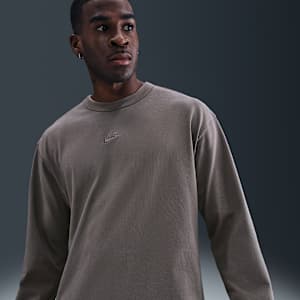 Nike Sportswear Premium Essentials Men's Long-Sleeve T-Shirt