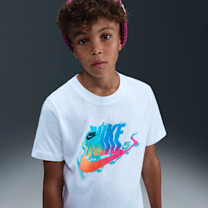 Nike Sportswear Older Kids' T-Shirt