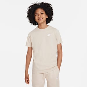 Nike Sportswear Older Kids' T-Shirt