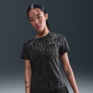 Nike Swift Women's Dri-FIT Short-Sleeve Running Top