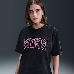Nike Sportswear Classics Women's Loose T-Shirt