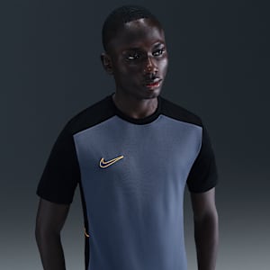 Nike Academy Men's Dri-FIT Short-Sleeve Football Top