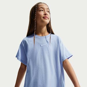 Nike Sportswear Essential Older Kids' (Girls') T-Shirt