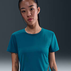 ナイキ テンポ スウッシュ ラン ウィメンズ Dri-FIT ショートスリーブ ランニングトップ