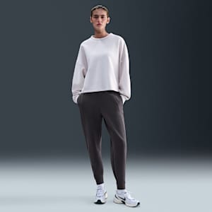 Nike 24.7 ImpossiblySoft Dri-FIT Normal Belli Kadın Jogger'ı