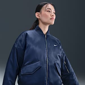 Chamarra bomber Therma-FIT reversible para mujer Nike Sportswear