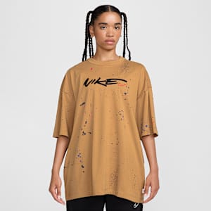 Nike Sportswear Breaking Women's Oversized Short-Sleeve T-Shirt