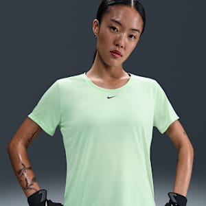 ナイキ Dri-FIT ワン ウィメンズ スタンダードフィット ショートスリーブ トップ