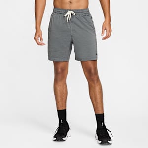 Nike Form Men's Dri-FIT 7" Unlined Versatile Shorts