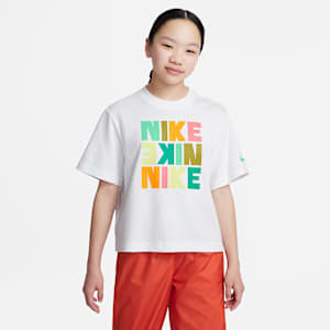 Nike Sportswear Older Kids' (Girls') T-Shirt
