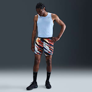 Shorts de correr Dri-FIT de 18 cm con forro de ropa interior para hombre Nike Stride