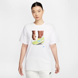 เสื้อยืดทรงหลวมผู้หญิง Nike Sportswear