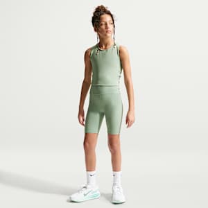 Shorts Dri-FIT de tiro alto de 18 cm Nike MAVN para niña