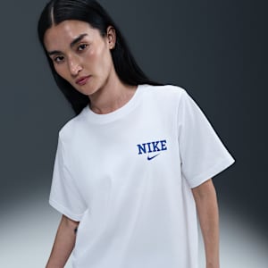 Nike Sportswear Women's Loose T-Shirt