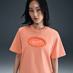 Nike Sportswear Women's Loose Short-Sleeve Graphic T-Shirt