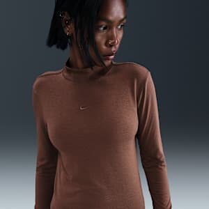 Playera de manga larga slim con cuello alto para mujer Nike Sportswear Chill Knit