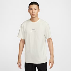 Nike Hyverse Men's Dri-FIT UV Short-Sleeve Top