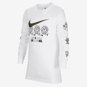 Nike Sportswear Older Kids' Long-Sleeve T-Shirt