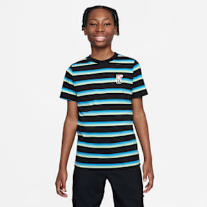 Nike Sportswear Older Kids' T-Shirt