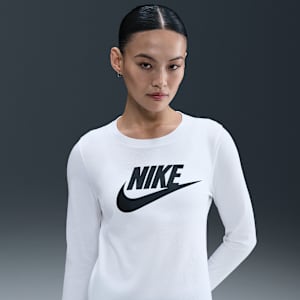 Nike Sportswear Club Essentials Women's Long-Sleeve Logo T-Shirt