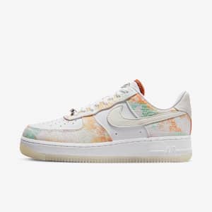 Nike Air Force 1 ’07 LX 女鞋