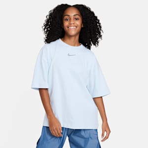 Nike Sportswear Older Kids' (Girls') Oversized T-Shirt