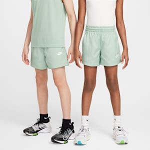 Shorts de tejido Woven de 12 cm para niños talla grande Nike Sportswear Club