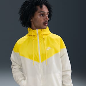 Chamarra con gorro para hombre Nike Sportswear Windrunner