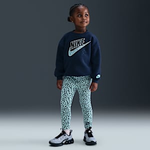 Conjunto de sudadera de cuello redondo y leggings infantil Nike Wild Warmth