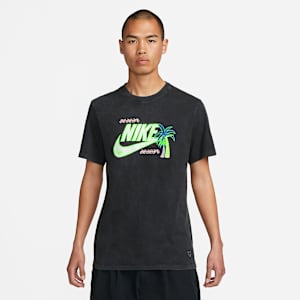 Nike Sportswear 男款 T 恤