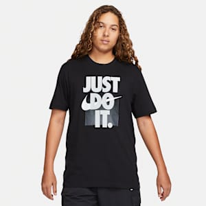 Nike Sportswear Men's T-Shirt