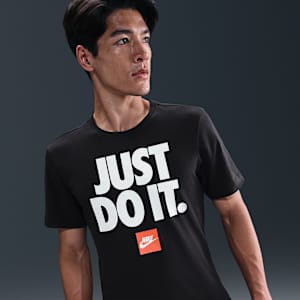 Nike Sportswear Men's T-Shirt