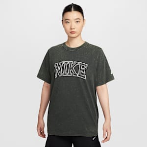 Nike Sportswear Classics 女款寬鬆 T 恤
