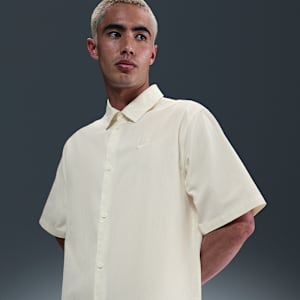 나이키 클럽 남성 반팔 버튼다운 탑