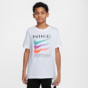 Playera para niños talla grande Nike Sportswear
