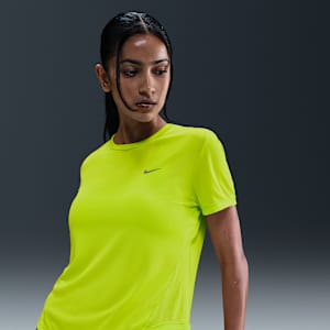 Nike Tempo Dri-FIT Kurzarm-Laufoberteil (Damen)