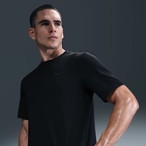 Nike Primary Men's Dri-FIT Seersucker Short-Sleeve Versatile Top