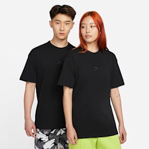 Nike Sportswear Premium Essentials 男款 T 恤