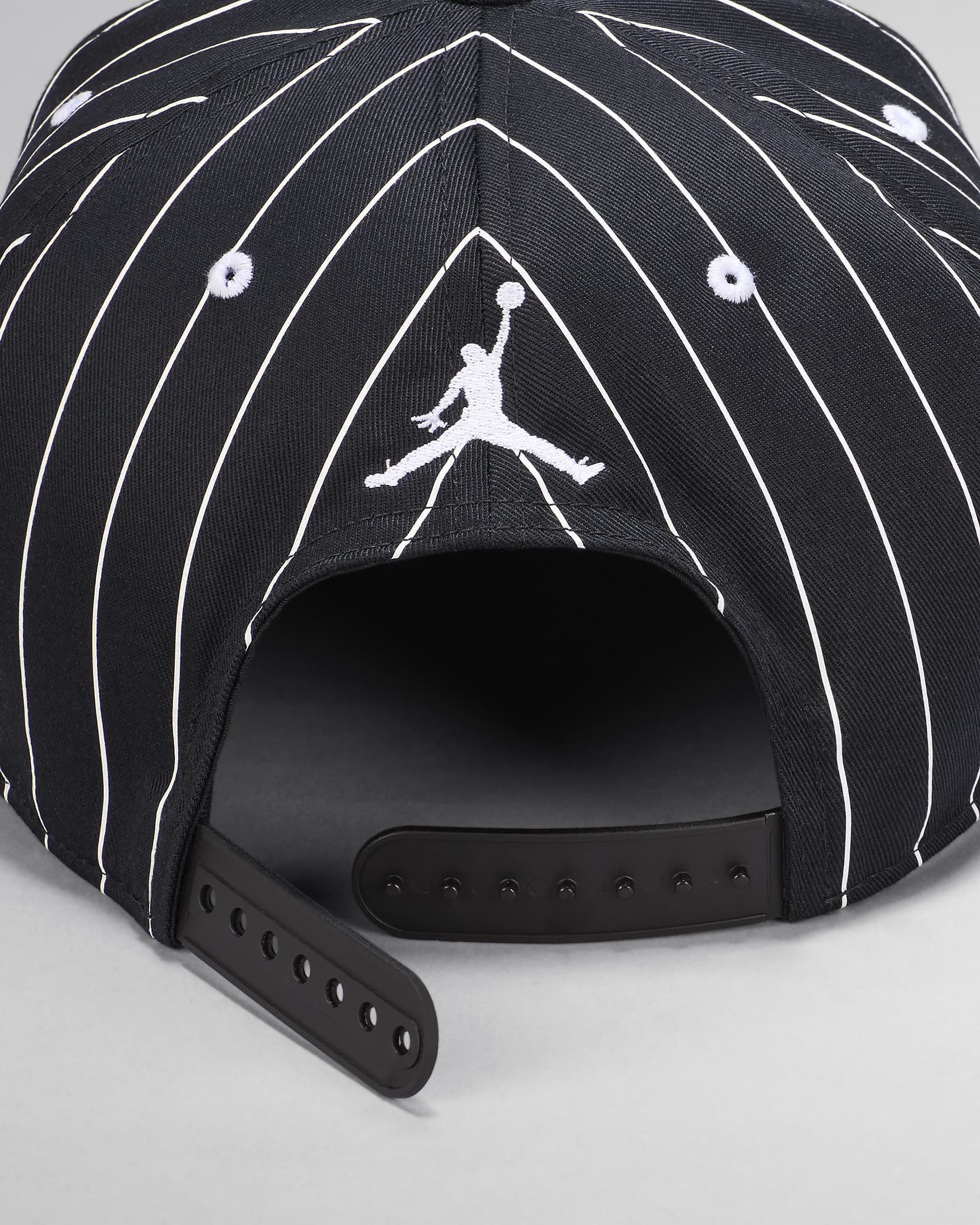 Jordan Flight MVP Pro Structured Cap - Black/Black/White