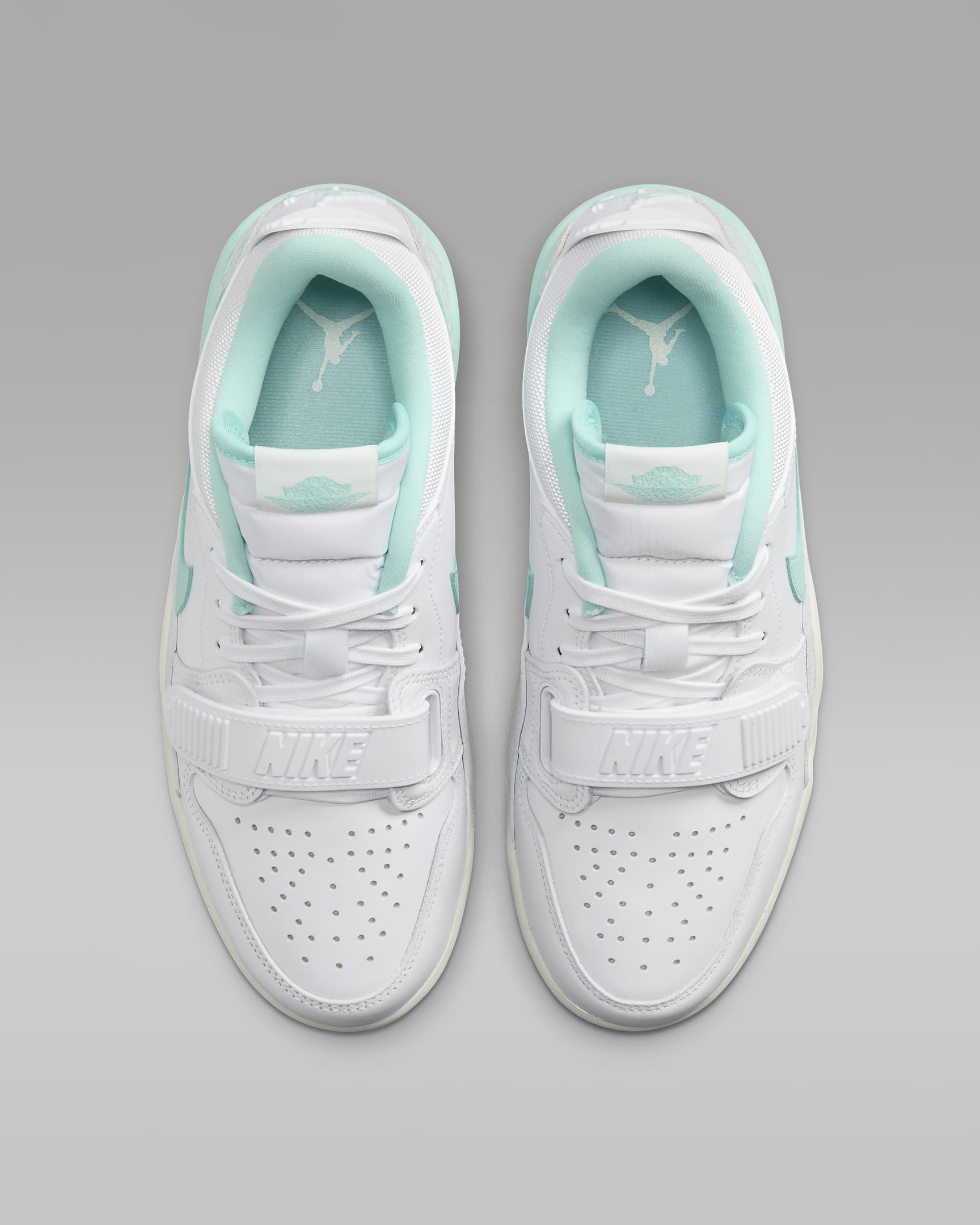 Air Jordan Legacy 312 Low Women's Shoes - White/Sail/Light Dew