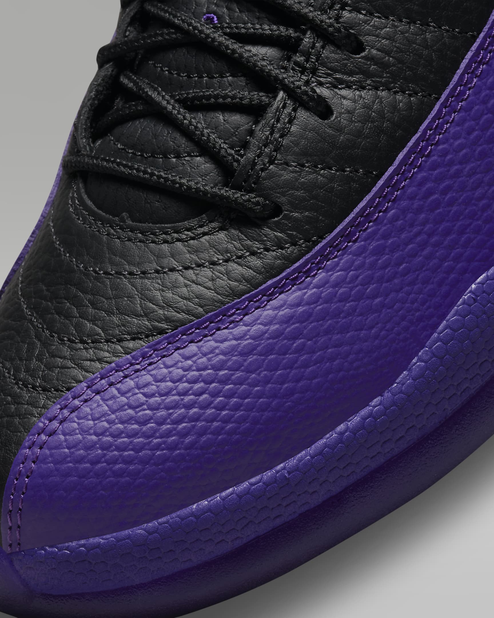 Air Jordan 12 Retro Men's Shoes. Nike IE