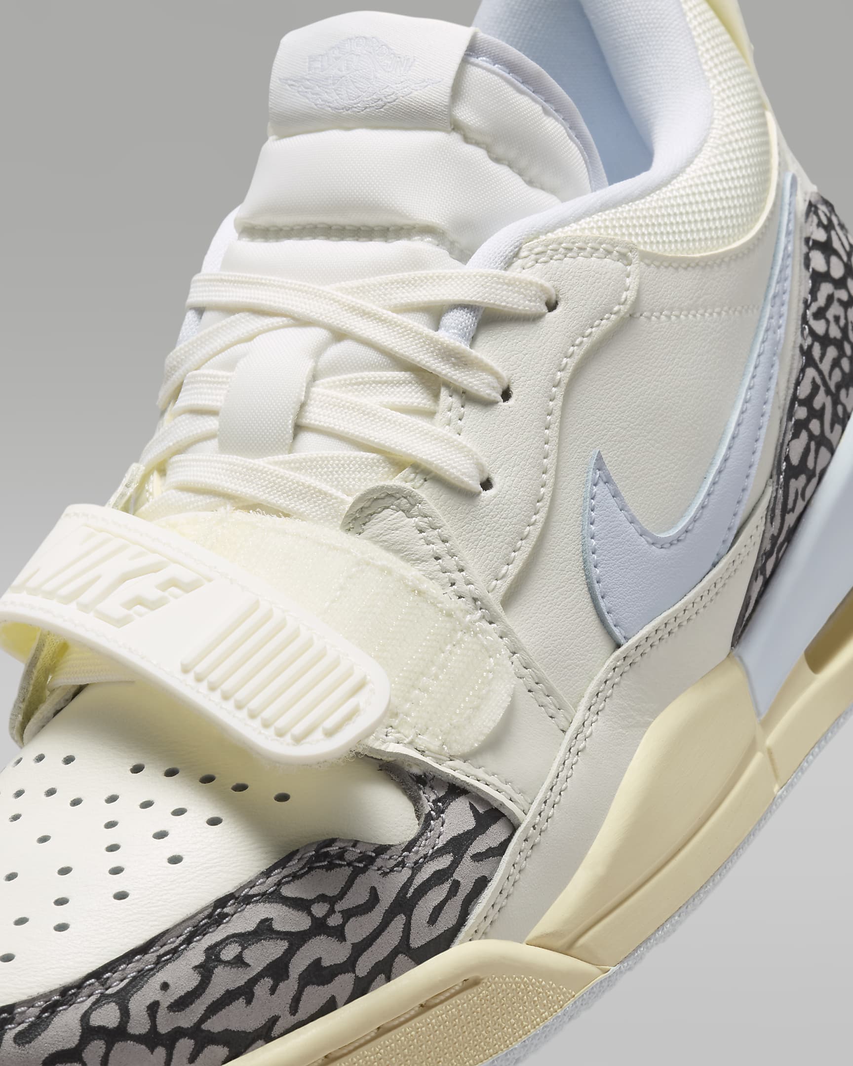 Air Jordan Legacy 312 Low Women's Shoes - Sail/Cement Grey/Black/Football Grey