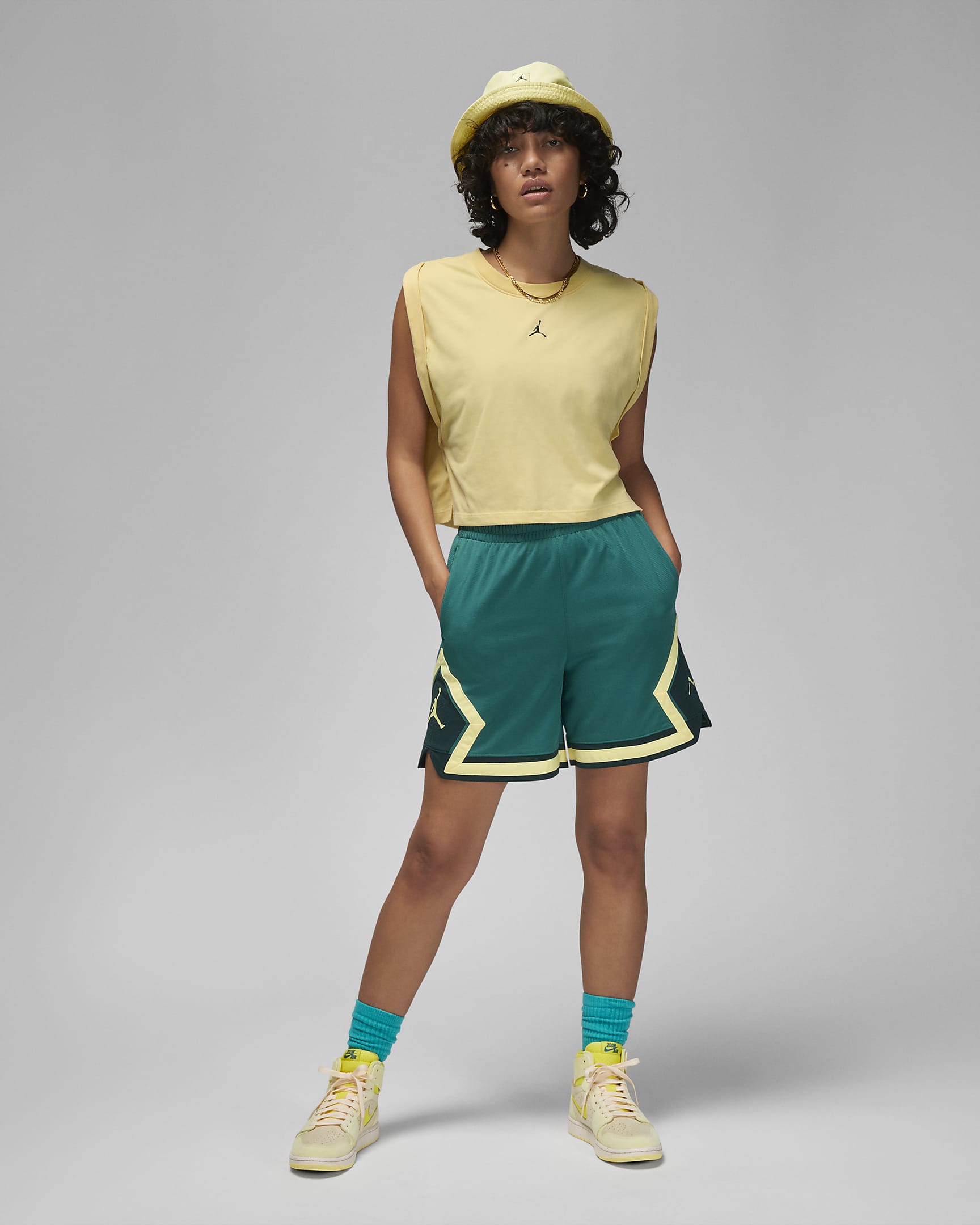 Save 32% on Jordan Sport Women’s Diamond Shorts @ Nike US